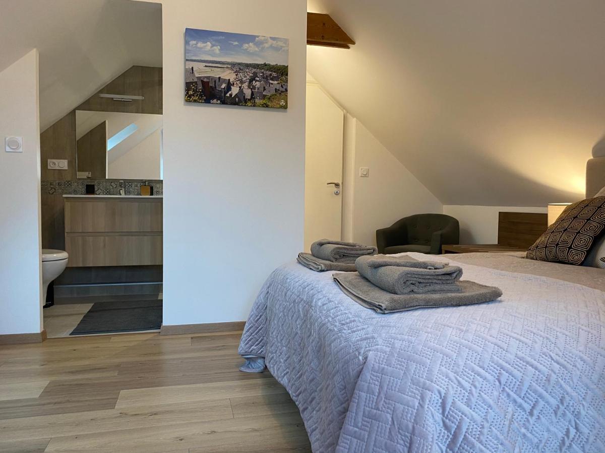 La Giendrotais Bed & Breakfast Corseul Exterior foto